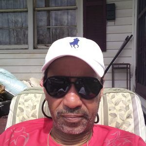 Meet your Posher, Derek